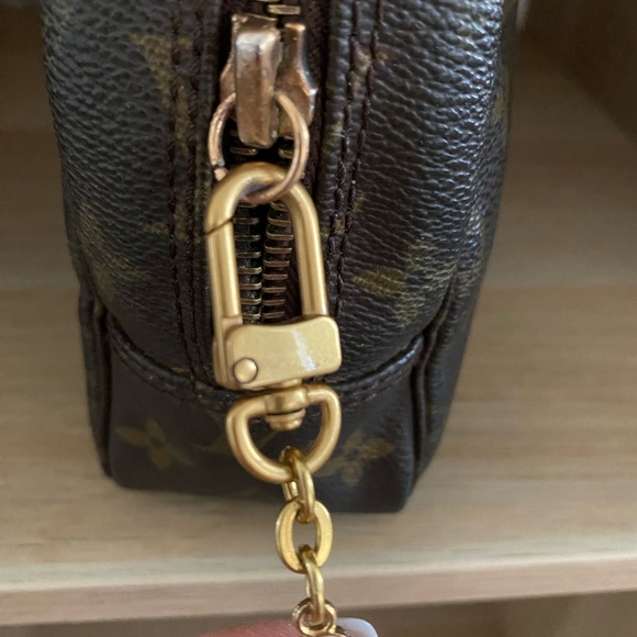 Authentic Vintage Louis Vuitton Trousse 23 - Picture 9 of 14